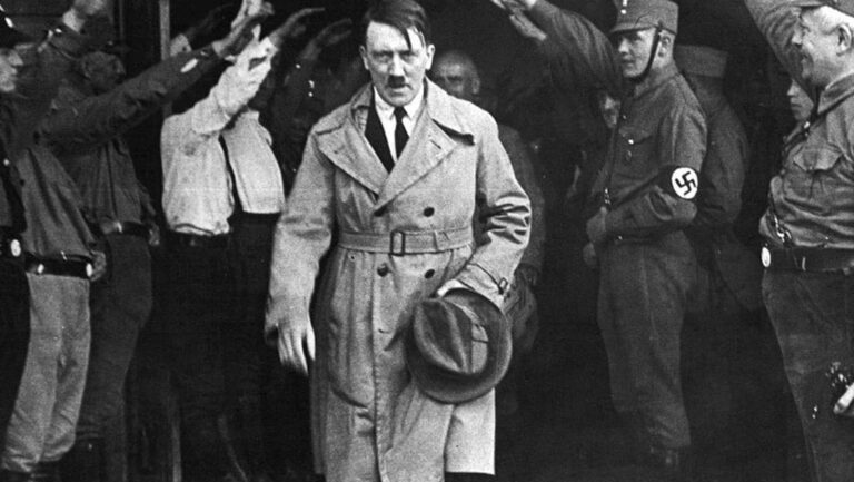 Adolf Hitler: Tarihin En Tartışmalı Figürü